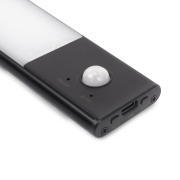 Emuca Applique LED Kaus Black ricaricabile via USB con sensore di movimento, 240mm, Verniciato nero