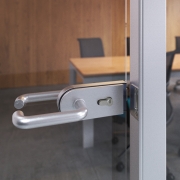 Emuca Serratura per porta in vetro con telaio in legno, scrocco orizzontale per porta in vetro 8-12mm, acciaio e alluminio, anodizzato opaco