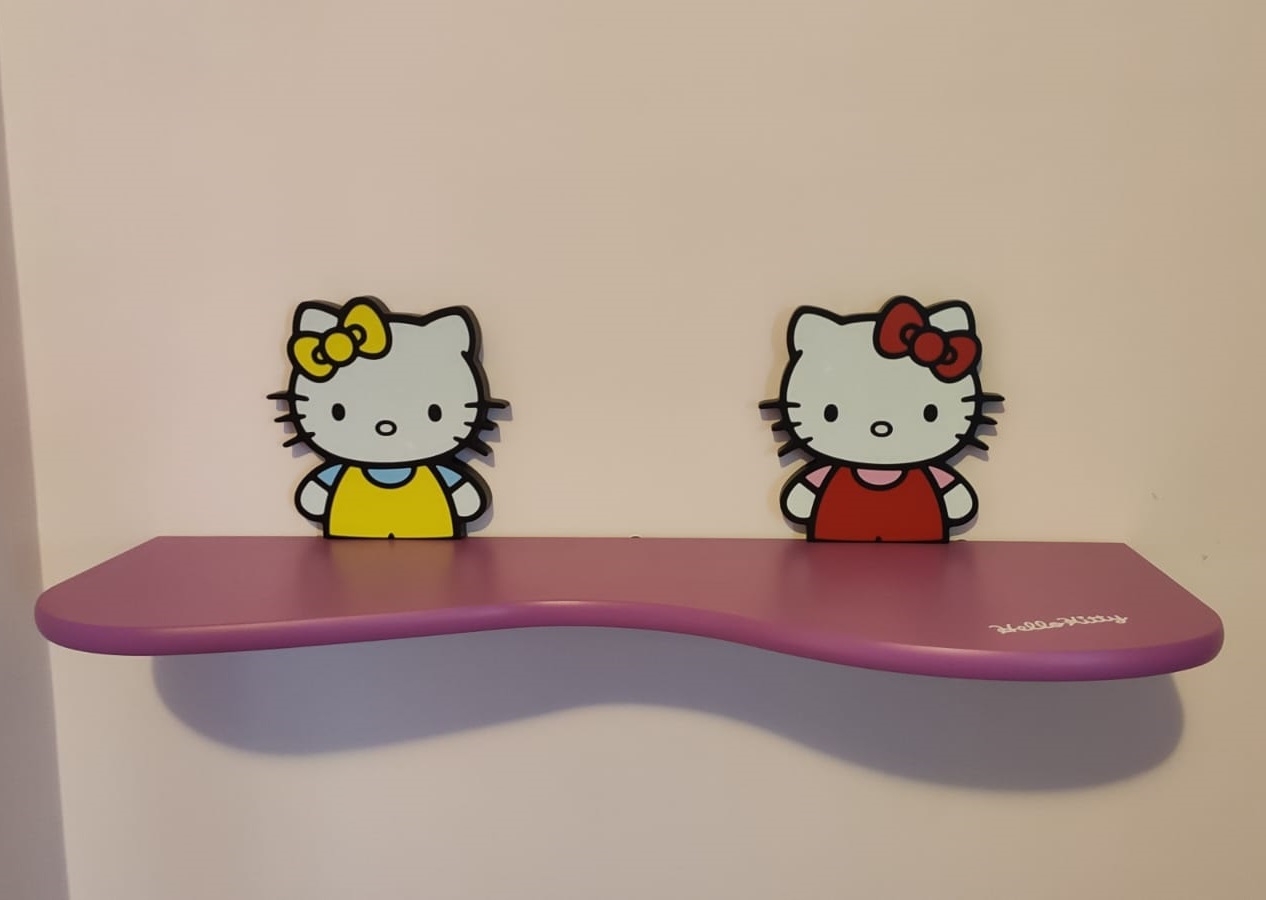 Mensola Sagomata in Mdf Laccato Opaco Hello Kitty cm 1,9 x 26 x 76