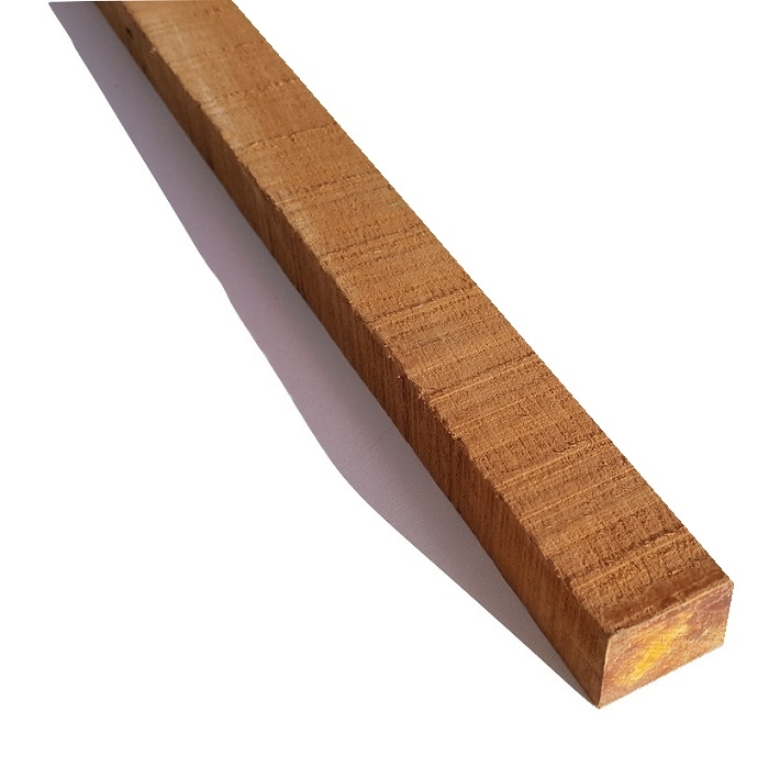 Listello legno Teak grezzo mm 28 x Varie Misure x 1170