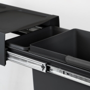 Emuca Recycle 1x20lt per il montaggio sul fondo e l'estrazione manuale in cucina, Tecnoplastica, Nera