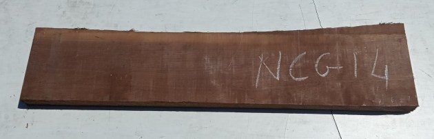 Tavola in legno di Noce Canaletto grezzo non refilato