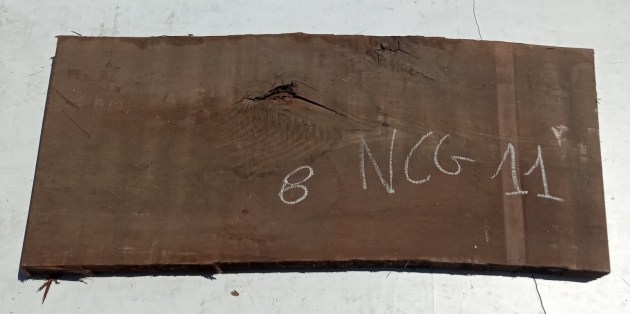 Tavola in legno di Noce Canaletto grezzo non refilato