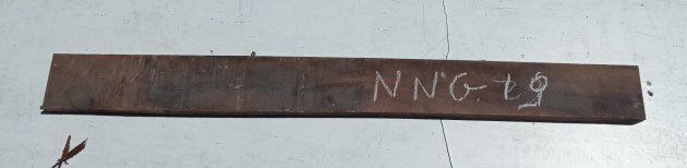 Tavola in legno di Noce Nazionale grezzo non refilato