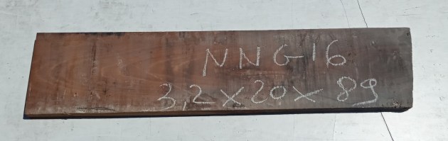 Tavola in legno di Noce Nazionale grezzo non refilato