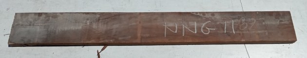 Tavola in legno di Noce Nazionale grezzo non refilato