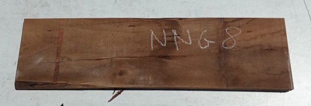 Tavola in legno di Noce Nazionale grezzo non refilato