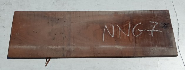Tavola in legno di Noce Nazionale grezzo non refilato