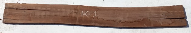 Tavola in legno di Noce Canaletto grezzo non refilato