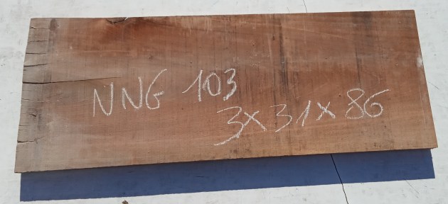 Tavola in legno di Noce Nazionale grezzo non refilato