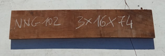Tavola in legno di Noce Nazionale grezzo non refilato