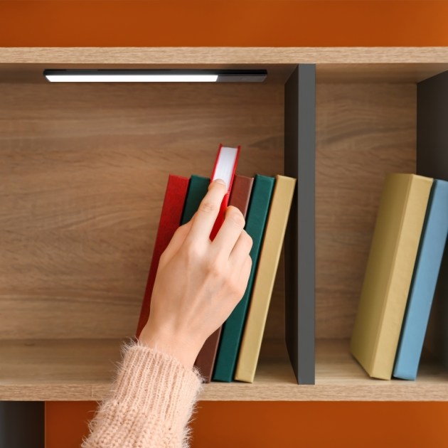 Emuca Applique LED Kaus Black ricaricabile via USB con sensore tattile di prossimità, 240mm, Verniciato nero