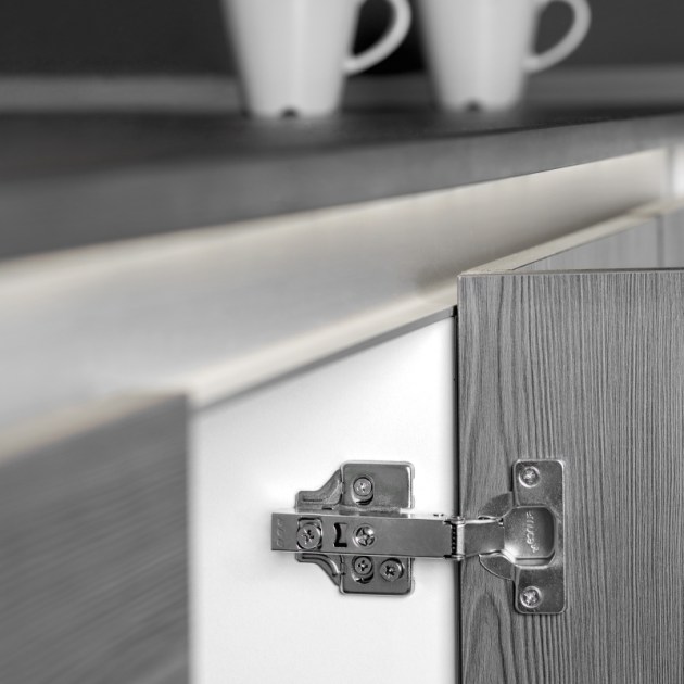 Emuca Cerniera a scodellino X92 con chiusura ammortizzata, apertura 105º, basette per vite, Per vite, Nichel satinado