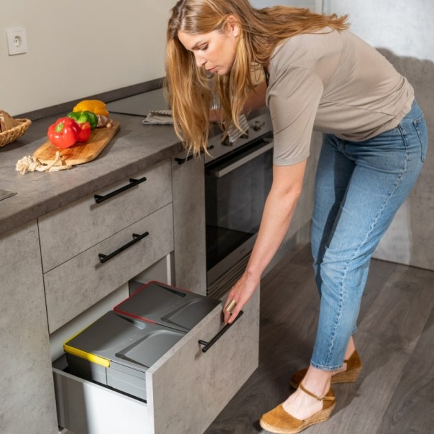 Emuca Lotto di 10 maniglie per mobili Orlando, L136mm, interasse 96mm, Acciaio, Verniciato nero