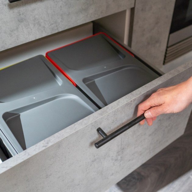 Emuca Lotto di 10 maniglie per mobili Orlando, L336mm, interasse 256mm, Acciaio, Verniciato nero