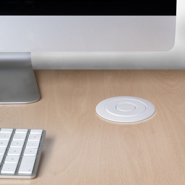 Emuca Multiconnettore estraibile Vertikal, EU, Verniciato bianco, Tecnoplastica e Alluminio