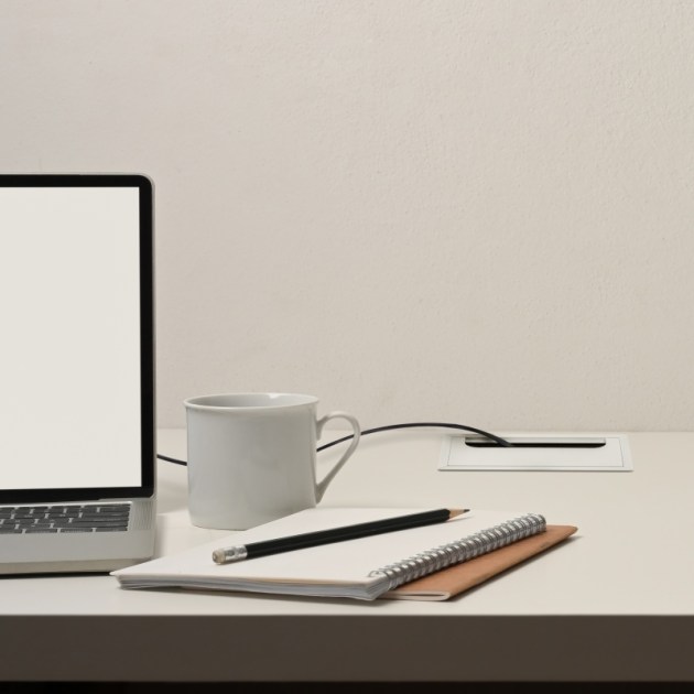 Passacavi da tavolo Emuca Quadrum, rettangolari, 269x80 mm, da incasso, Alluminio, Verniciato bianco